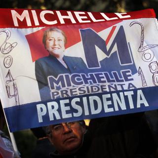 Michelle Bachelet est arrivée en tête, mais n'a pas été élu au premier tour de la présidentielle chilienne. [EPA/Keystone - Felipe Trueba]