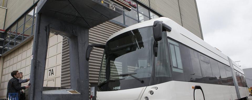 Un bus 100% électrique ne nécessitant aucune ligne de contact sera mis en service à Genève. [Salvatore Di Nolfi]