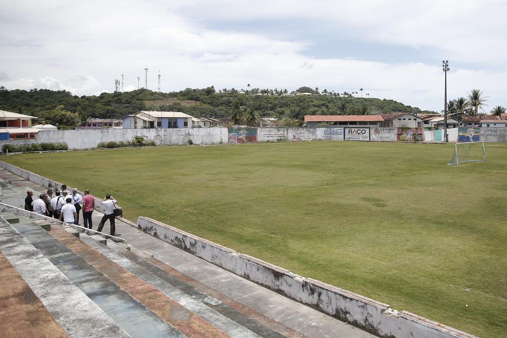 Le terrain d'entraînement de Porto Seguro pourra être atteint en un quart d'heure de bus. [Peter Klaunzer]