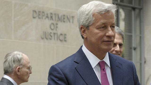 Le patron de la banque JPMorgan Jamie Dimon fin septembre devant le Département de la justice à Washington. [AP/Keystone - Susan Walsh]