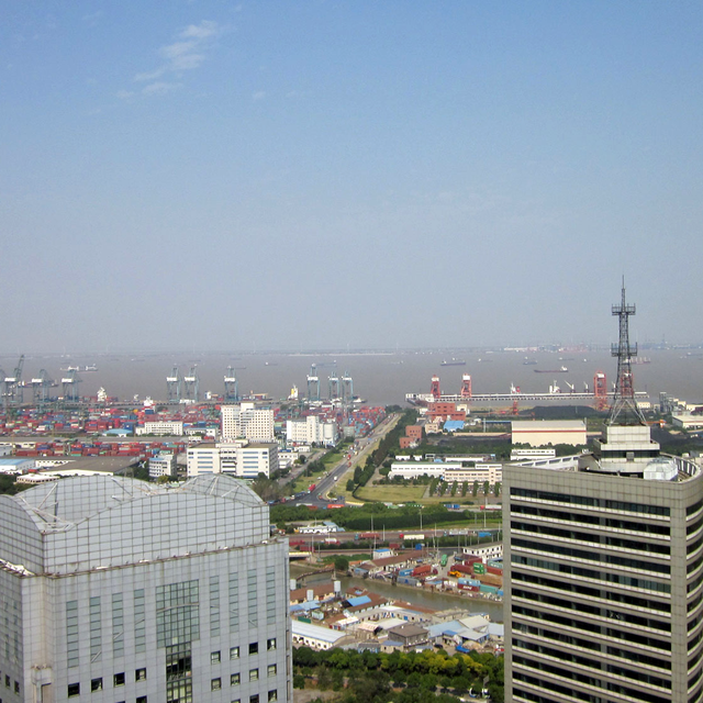 Panorama de la Zone pilote de libre-échange de Shanghai, ainsi que la rivière Huangpu. [Xing Zhiwei]