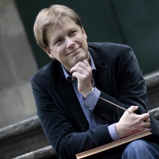 Le futur chef du Sinfonietta de Lausanne, Alexander Mayer. [alexander-mayer.com - Tashko Tasheff]