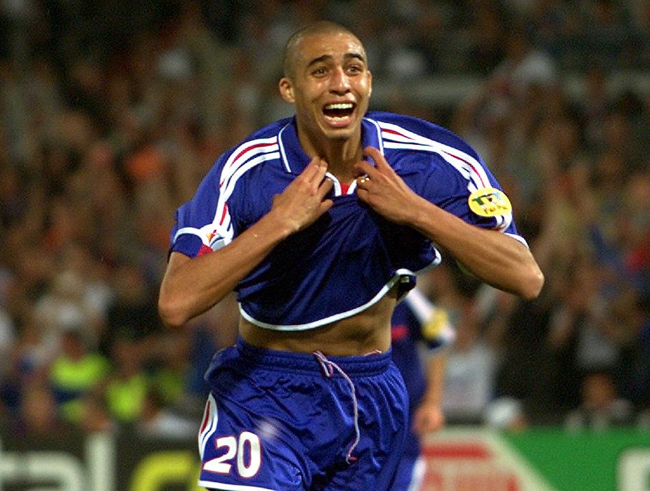 Buteur en or, Trezeguet a placé la France sur le toit de l'Europe en 2000. [Toussaint Kluiters]