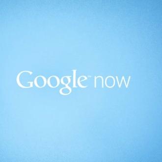 Google Now est un assistant personnel intelligent qui prend la forme d'une application Android et iOS basée sur la reconnaissance vocale. [xda-developers.com]