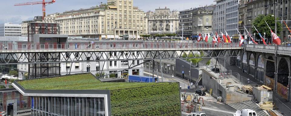 Toiture végétalisée sur le bâtiment des TL au Flon à Lausanne. [Laurent Gilliéron]