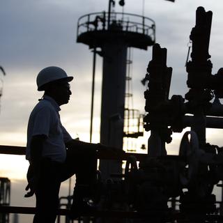 La demande en pétrole va atteindre des records en 2015 selon l'AIE. [Sukree Sukplang]