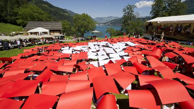 Plus de 70% des Suisses se disent prêts à risquer ou à donner leur vie. [Sigi Tischler]