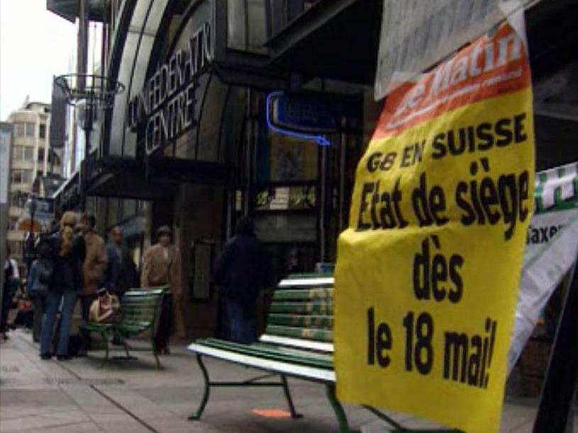 Les commerçants ont peur et préfèrent se barricader.