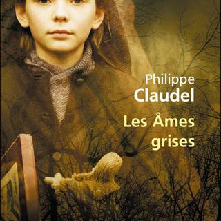 Couverture du livre de Philippe Clauder "Les âmes grises". [Editions Le Livre de Poche]