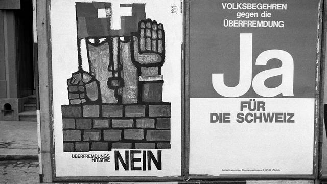 Affiches pour et contre l'initiative populaire "Contre l’emprise étrangère" du 7 juin 1970.