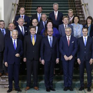 Le nouveau gouvernement belge. [Yves Logghe]