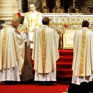 En Angleterre, plus de 50 prêtres catholiques ont été défroqués depuis 2001. [John Stillwell - AP Photo]