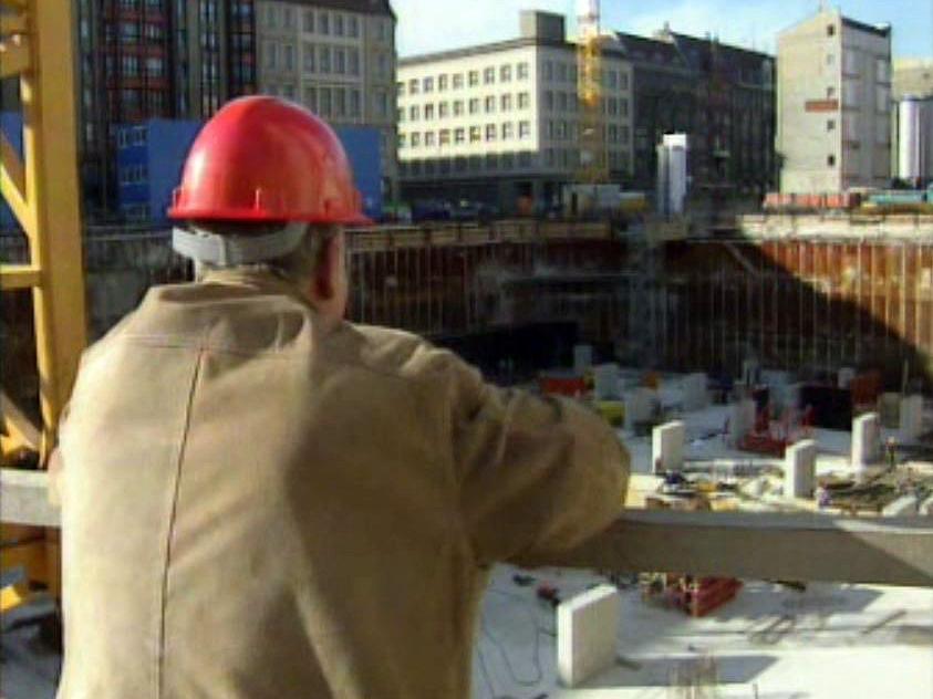 Reconstruire le dialogue allemand s'avère une tâche difficile.