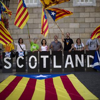 Les indépendantistes catalans soutiennent le oui dans le référendum sur l'Ecosse. [AP Photo/Emilio Morenatti]
