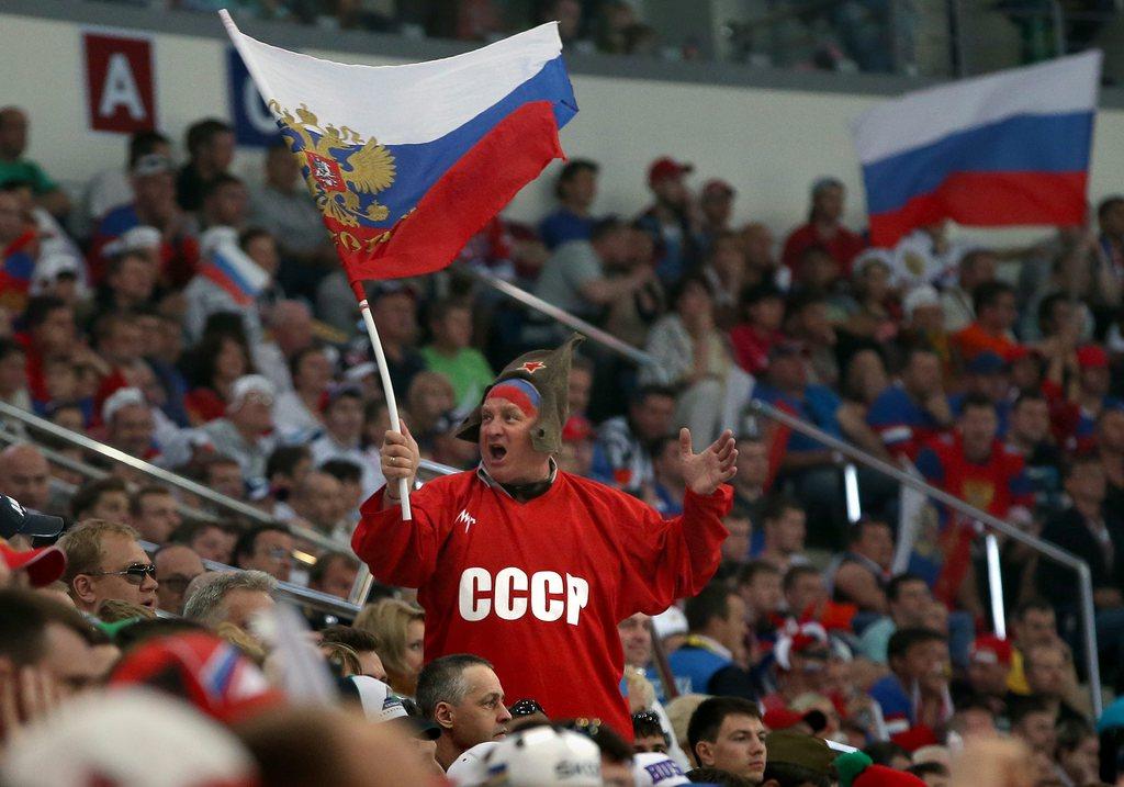 Les Russes sont venus en nombre supporter leur équipe nationale à Minsk. [KEYSTONE - Tatyana Zenkovich]