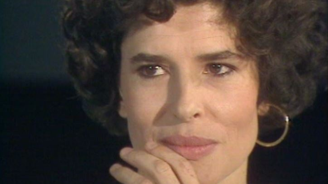 L'actrice Fanny Ardant sur le plateau de Spécial Cinéma en 1989. [RTS]