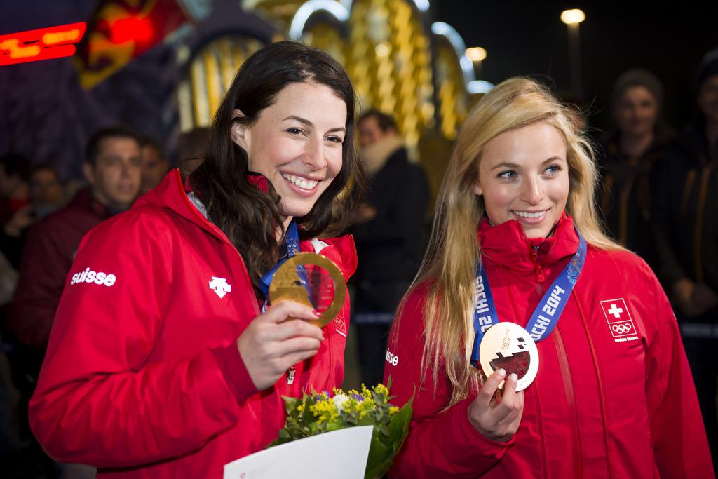 Dominique Gisin et Lara Gut vont-elles glaner une 2e médaille? [Jean-Christophe Bott]