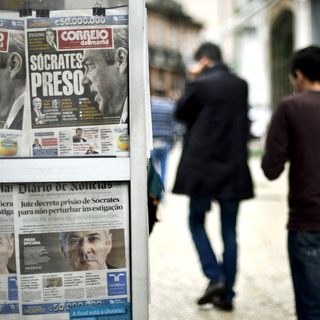 La détention de José Socrates a fait la Une des médias portugais ces derniers jours. [Patricia de Melo Moreira]