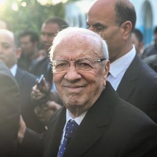 Béji Caïd Essebsi à sa sortie d'un bureau de vote, dimanche 21 décembre 2014.
