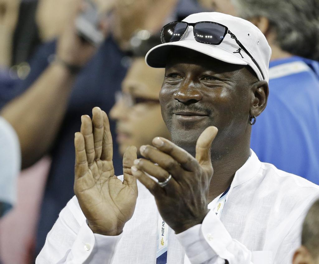 La légende du basket Michael Jordan a apprécié le spectacle. [KEYSTONE - Darron Cummings]