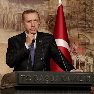 Le Premier ministre RecepTayyip Erdogan accuse la police d'instrumentaliser l'enquête en cours sur un scandale de corruption. [EPA/SEDAT SUNA]