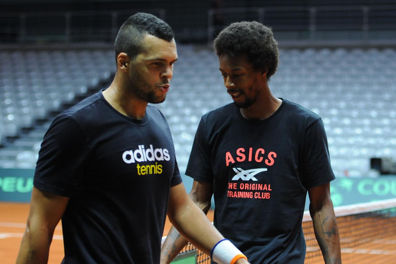 Tsonga (à g.) et Monfils devraient être alignés en simple vendredi. [EQ Images - Antoine Couvercelle]