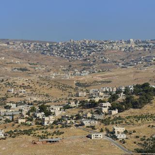 La région de Bethléem, dont on aperçoit ici la ville sur la colline, est un territoire disputé depuis longtemps entre Palestiniens et Israéliens.