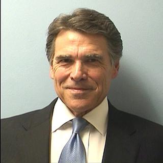 La photo d'identité judiciaire du gouverneur du Texas Rick Perry. [EPA/Travis County Sheriff's Office]