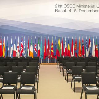 Le sommet de l'OSCE de Bâle accueille 70 délégations européennes, américaines et russes. [Georgios Kefalas]