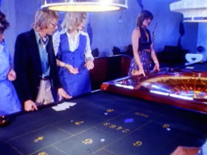 Les femmes mènent les jeux au Casino de Montreux. [RTS]