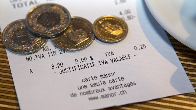 Les restaurateurs aimeraient voir baisser la TVA, actuellement à 8%. [Salvatore Di Nolfi]