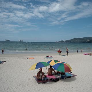 les touristes sont de retour sur les plages thaïlandaises.