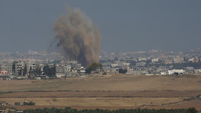 Explosion dans le nord de la bande de Gaza, le 10 juillet 2014. [Ronen Zvulun]