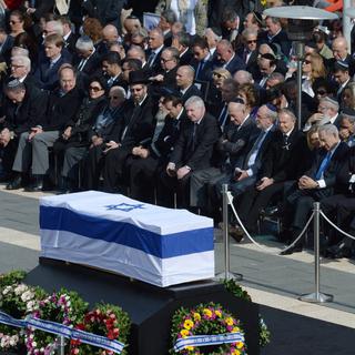 L'enterrement d'Ariel Sharon se déroule en ce lundi. [EPA/GPO/Keystone - Ben Gershom]