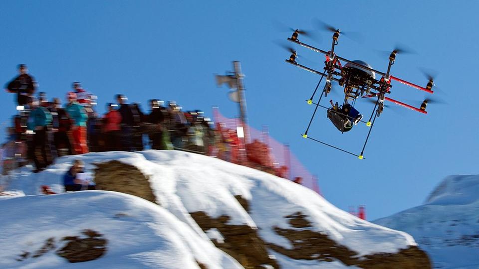 Drone au-dessus de la piste de Wengen. [Alessandro Della Bella]