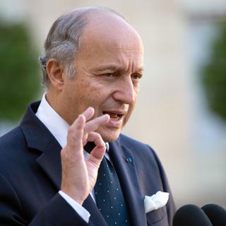 "La Suisse ne représente pas une puissance économique considérable", rappelle Laurent Fabius.