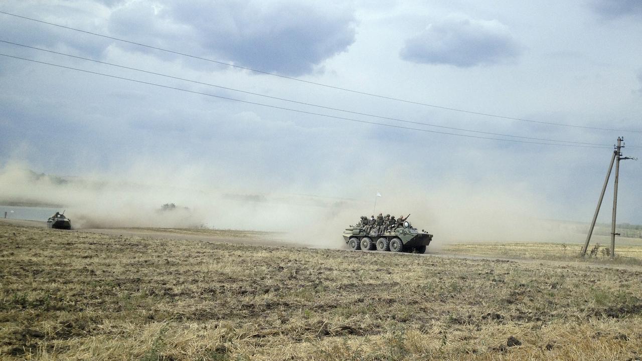Les troupes russes sont massées près de la frontière avec l'est de l'Ukraine. [Maria Tsvetkova]