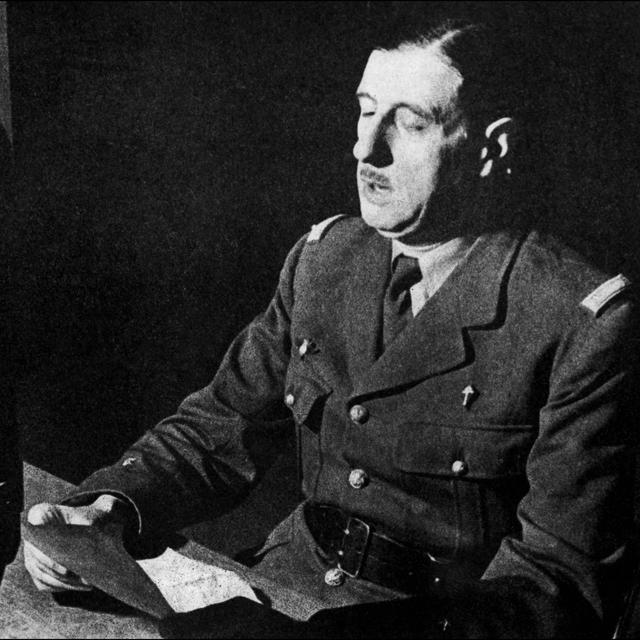Depuis les locaux de la BBC à Londres, Charles de Gaulle lance son appel aux Français le 18 juin 1940. [BBC]