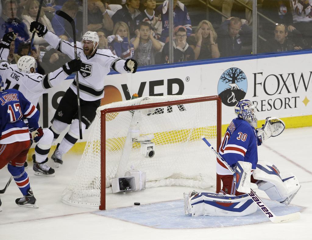 Jeff Carter jubile après l'ouverture du score dans le 1er tiers. [KEYSTONE - Frank Franklin II]