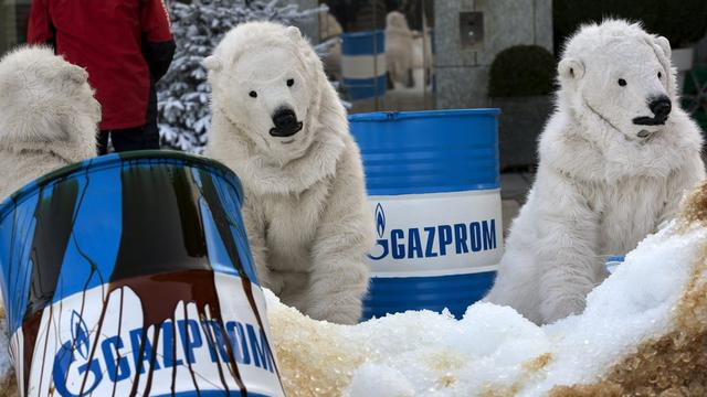 Gazprom a été la cible d'actions de Greenpeace, coorganisateur des "Public Eye Awards". [KEYSTONE/Salvatore Di Nolfi]