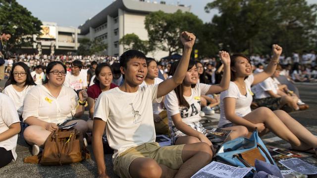 Des milliers d'étudiants ont convergé vers l'Université de Hong Kong et prévoient de boycotter les cours durant une semaine. [EPA - Jérôme Favre]