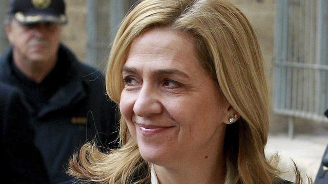 L'infante Cristina est arrivée souriante au tribunal de Palma de Majorque. [EPA/Ballesteros]