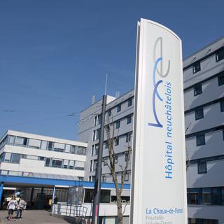 L'Hôpital neuchâtelois est dans les chiffres rouges pour 2013. Son directeur parle d'une situation préoccupante. [Sandro Campardo]