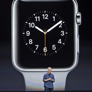 Tim Cook a dévoilé la première montre connectée d'Apple lors d'une conférence-"show" au Flint Center de Cupertino. [AP Photo - Marcio Jose Sanchez]