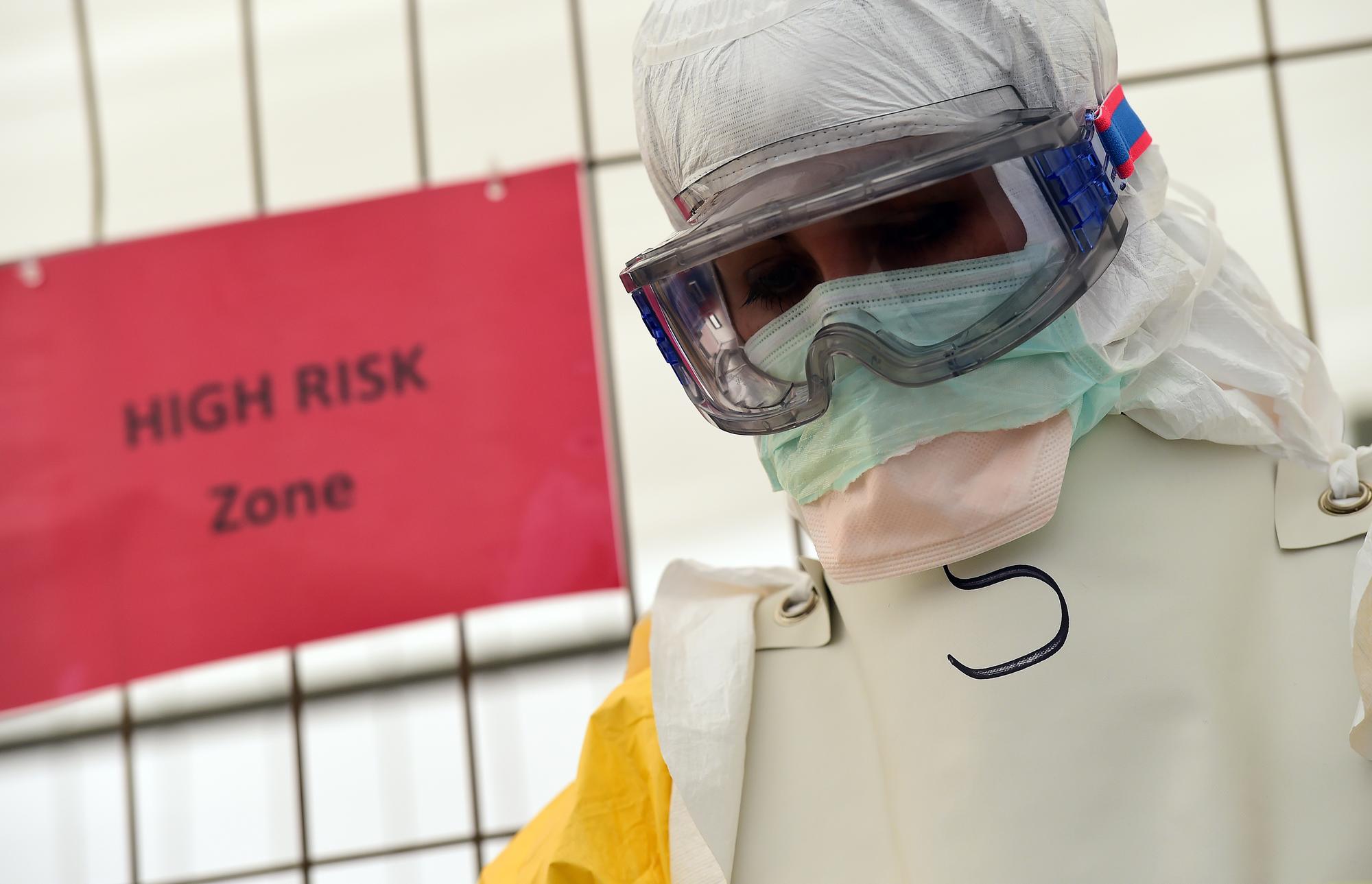 L'ONG Médecins sans frontières (MSF) se sent bien seule en Afrique de l'Ouest pour lutter contre Ebola. [AFP - Emmanuel Dunand]