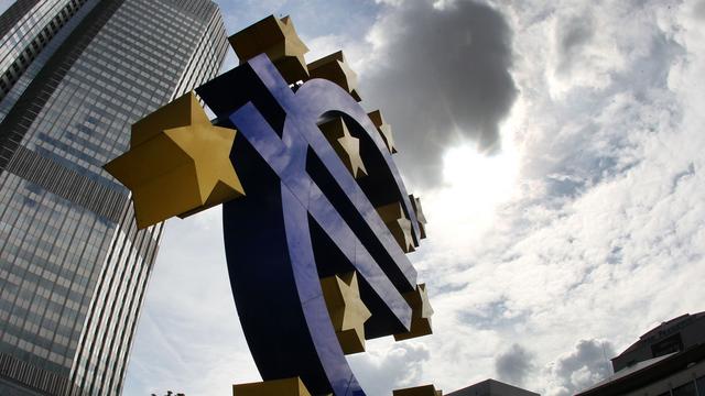 La croissance de la zone euro déçoit au premier trimestre 2014. [AP Photo/Michael Probst, File]