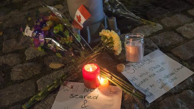 La fusillade d'Ottawa a fait deux morts, dont un "terroriste". [Warren Toda]