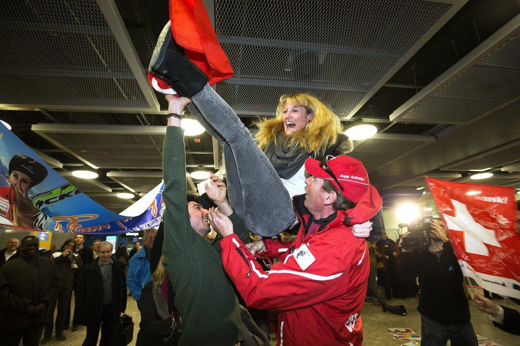 Un accueil triomphal pour Smith à l'aéroport de Genève après son titre mondial. [KEYSTONE - Salvatore Di Nolfi]