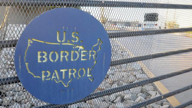 Des milliers de personnes, dont de nombreux enfants seuls, tentent de franchir illégalement la frontière entre le Mexique et les Etats-Unis chaque jour.