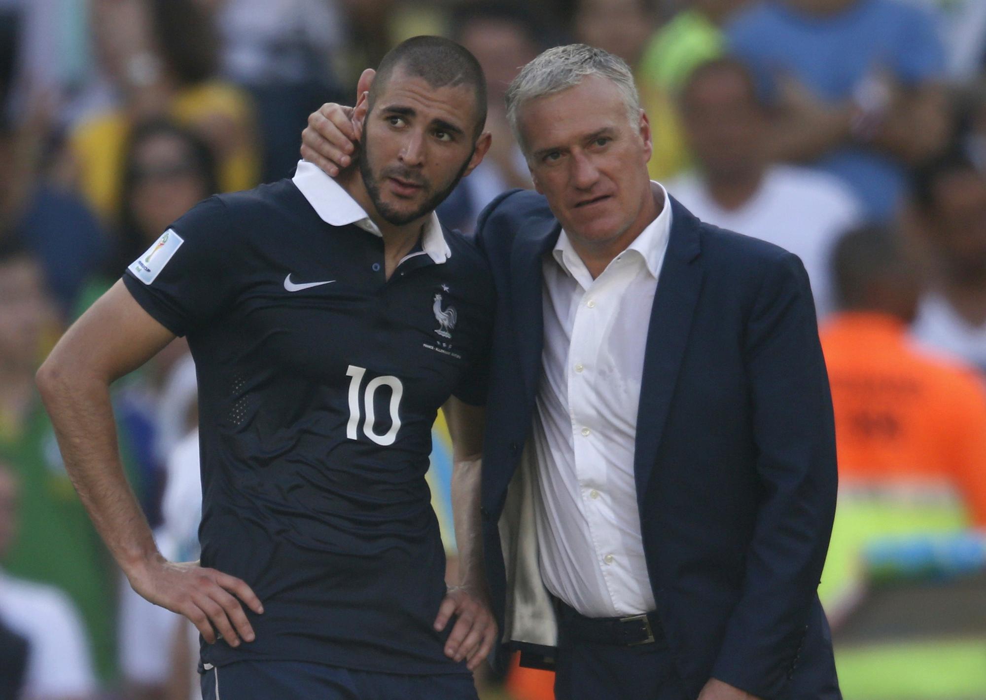 Karim Benzema et Didier Deschamps n'ont pas trouvé la solution vendredi. [REUTERS - Charles Platiau]